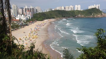 Praia do Tombo em Guarujá - Arquivo CN/Pedro Rezende