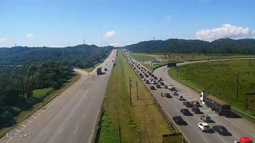 Uma das rodovias com tráfego intenso é a Imigrantes, no sentido litoral - Reprodução/Ecovias