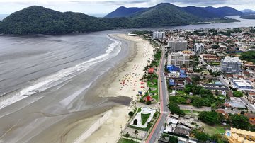 Trecho da avenida Tomé de Souza, na praia da Enseada, que será fechado para o trânsito, no Carnaval - Gabriel Pacífico / CN