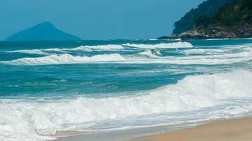 A famosa praia de Maresias é considerada, pelos turistas,  uma das 10 melhores de SP - Turismo São Sebastião