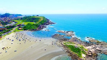 Itanhaém tem apenas uma praia, entre as monitoradas pela Cetesb, com bandeira verde - Prefeitura de Itanhaém