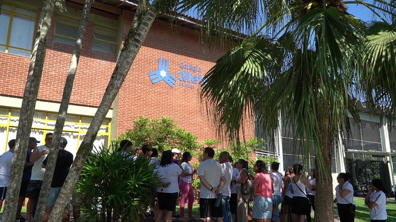 Há relatos de funcionários que tiveram regras impostas para evitar proximidade com os alunos - Foto: Gabriel Pacífico