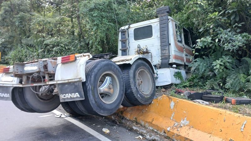 Situação do condutor ainda está em averiguação, afirma a Artesp - Reprodução/Artesp