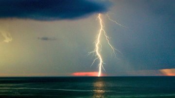 Apesar de localizadas, pancadas de chuva podem ser intensas, na forma de temporais de verão - Imagem ilustrativa/Unsplash