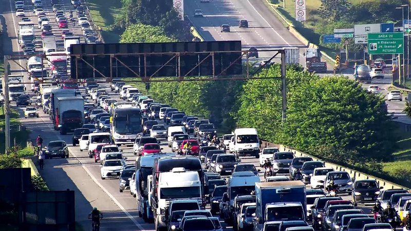 Rodovia dos Imigrantes registra 9km de congestionamento - Reprodução/Artesp
