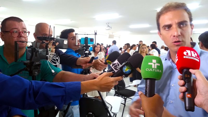 Mateus Silva fez balanço dos primeiros dias de governo em coletiva concorrida - Reginaldo Pupo