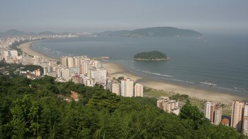 Ilha Urubuqueçaba pertence a Santos, mas faz divisa com a praia de Itararé, em São Vicente - Pedro Rezende