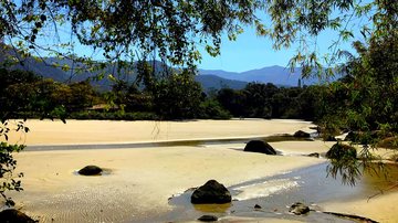 Praia da Lagoinha, onde começa a trilha das Sete Praias - Reginaldo Pupo