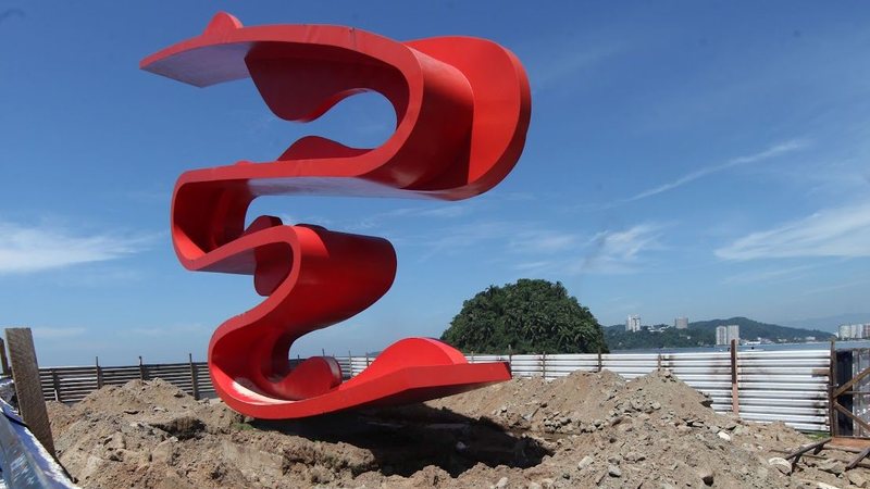 Escultura de Tomie Ohtake tem 15 metros de altura - Carlos Nogueira/Prefeitura de Santos