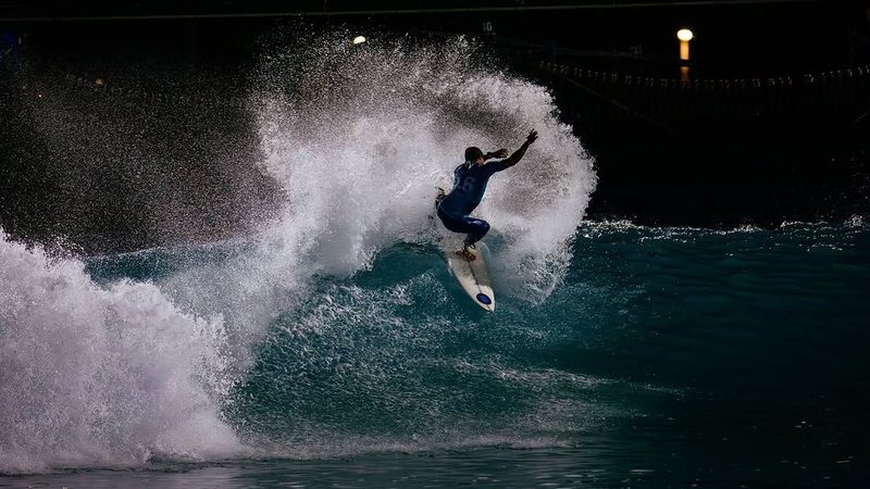 Deivid Silva avançou na repescagem com a terceira melhor somatória - Reprodução @wsl