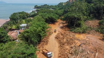 43 vítimas são de São Sebastião Sobe para 44 o número de vítimas fatais na tragédia das chuvas no Litoral Norte de SP Área de deslizamento de terra em São Sebastião - Sérgio Barzagui / Governo do Estado de São Paulo