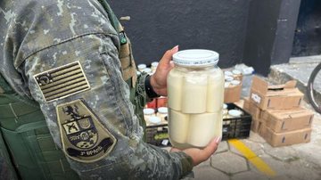 Policiais constataram diversas irregularidades que figuram crimes ambientais - Divulgação/Polícia Militar