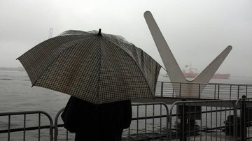 Instabilidades voltam a atuar de forma mais direta sobre o litoral entre a quinta (13) e sexta-feira (14) - Francisco Arrais/Prefeitura de Santos