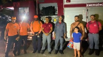 Após o susto, pai e filho voltaram bem para casa - Divulgação/Prefeitura de São Sebastião