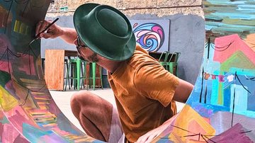 Exposição conta com 12 grandes muretas, apresentando o talento de artistas de diferentes estilos - Divulgação