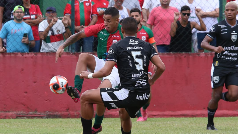 Time de Santos terminou o campeonato na 15ª posição, primeiro da zona do rebaixamento - Douglas Teixeira/Agência Briosa