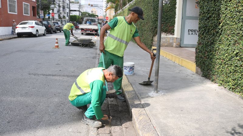 Primeiras intervenções ocorreram no trecho entre as ruas Goiás e Assis Corrêa, no Gonzaga - Raimundo Rosa/Prefeitura de Santos