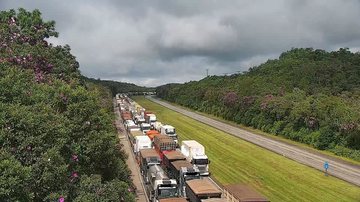 Para a descida, recomenda-se postergar a viagem até a normalização do tráfego, afirma a Ecovias - Reprodução/Artesp