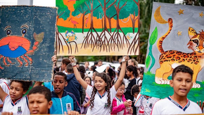 Clorofila promove o ensino da consciência ecológica de forma integrada, com alunos, educadores e comunidade - Divulgação/Clorofila