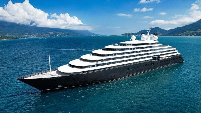 Scenic Eclipse tem capacidade para 228 hóspedes - Divulgação/Prefeitura de Ilhabela