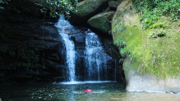 Além das belezas naturais, a região abriga vestígios históricos - Prefeitura de São Vicente