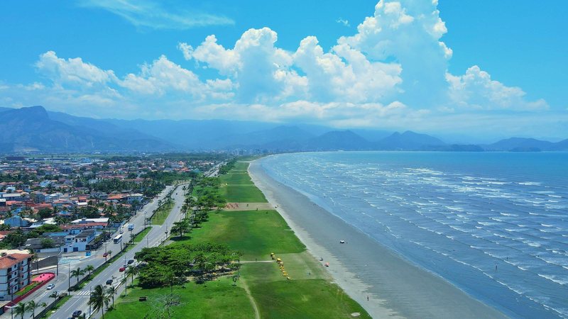 Feriadão prolongado em SP tem 50 praias impróprias para banho