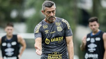 Caixinha era muito criticado pela torcida - Reprodução/Reinaldo Campos/santosfc/Instagram