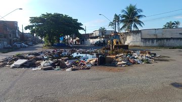 Durante a ação, as equipes removeram 378 toneladas de resíduos - Divulgação/Prefeitura de São Vicente