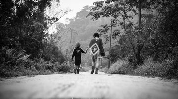 Exposição exibe 14 documentários produzidos pelo cineasta indígena Carlos Papá - Carlos Papá e Alba Rodriguez