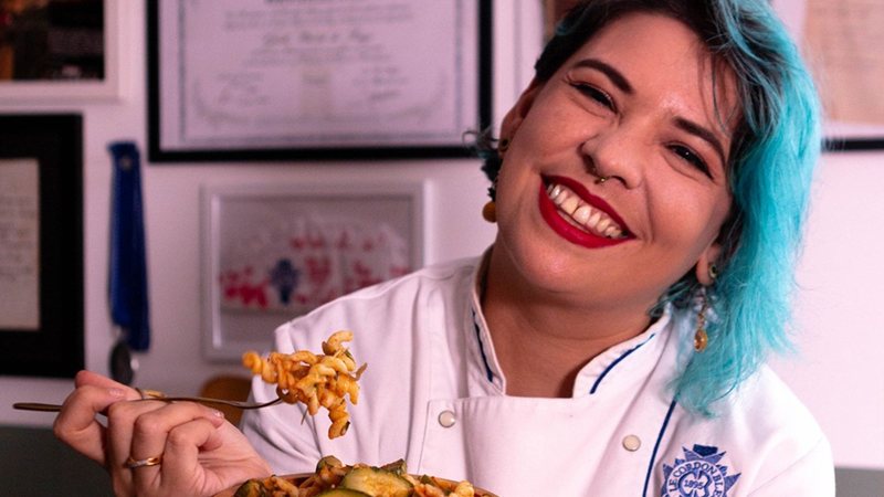 Campeã do MasterChef Creators relembra trajetória em Bertioga, no litoral de SP