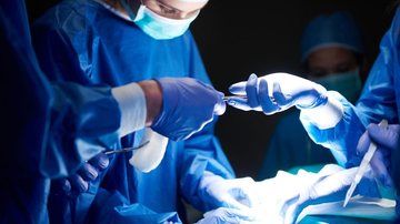 Pacientes com IMC a partir de 30  e comorbidades graves agora têm acesso ao procedimento - Reprodução/Freepik