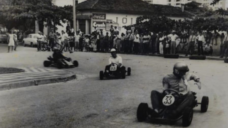 corridas-de-carro-marcaram-as-ruas-do-guaruja-nos-anos-60-conheca