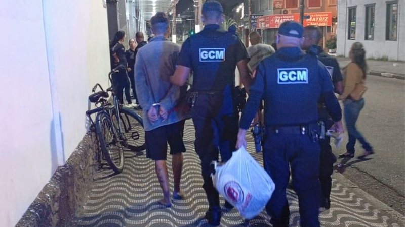GCM de São Vicente detém homem por violência doméstica e ameaça à ex-companheira
