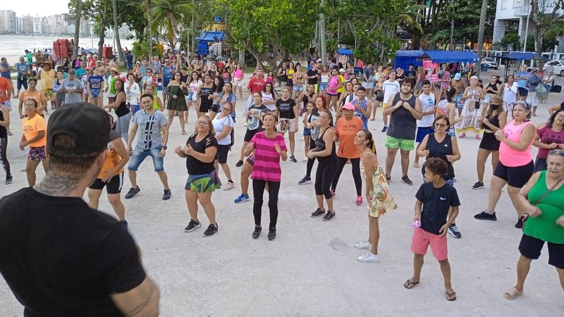 Ação é parte das comemorações do Dia do Trabalhador - Divulgação/Prefeitura de Guarujá
