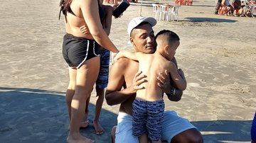 Criança de 4 anos que havia sumido na praia é achado pela GCM 1 hora depois, no litoral de SP