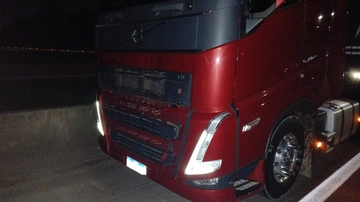 pedestre-morre-atropelado-por-carreta-na-rodovia-anchieta