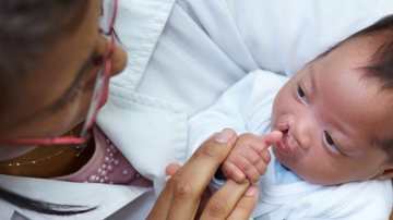 Tratamento gratuito deverá incluir cirurgia e atendimentos complementares essenciais para a recuperação dos pacientes - Imagem ilustrativa/Getty Images