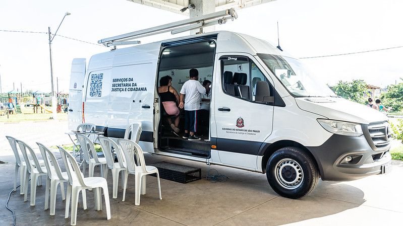 Van ficará nas proximidades do supermercado Krill - Divulgação/Prefeitura de Bertioga