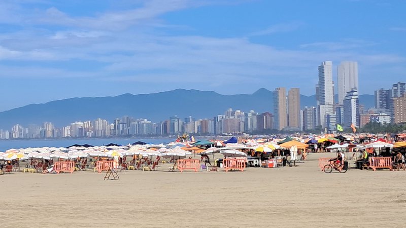Praia do Canto do Forte, em Praia Grande