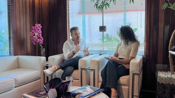 Caio Matheus durante entrevista para revista especial 34 Anos Bertioga
