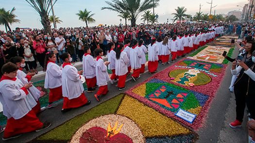 Procissão de Corpus Christi em Praia Grande