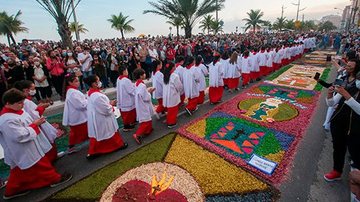 Procissão de Corpus Christi em Praia Grande