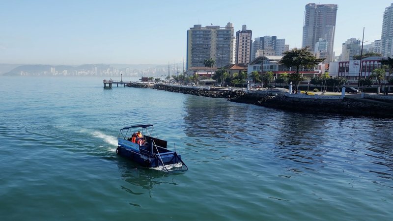 Descubra a cidade do litoral de SP que espera retirar 5 toneladas de lixo do mar mensalmente