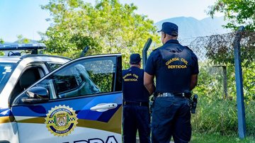 Agentes da GCM de Bertioga