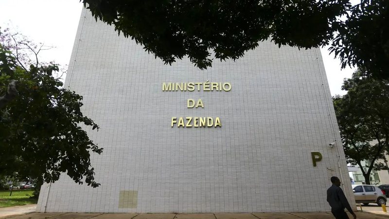 Governo revê regras do IOF e cria novo pacote para arrecadar mais