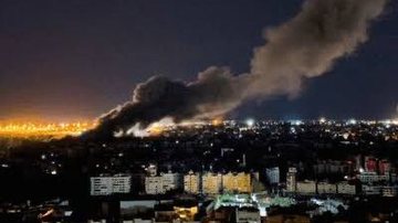 Israel bombardeia bases nucleares iranianas e mata chefe da Guarda Revolucionária