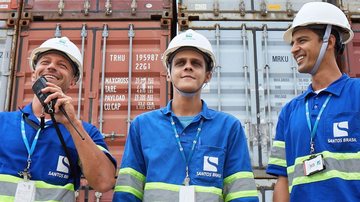 Trabalhadores da Santos Brasil