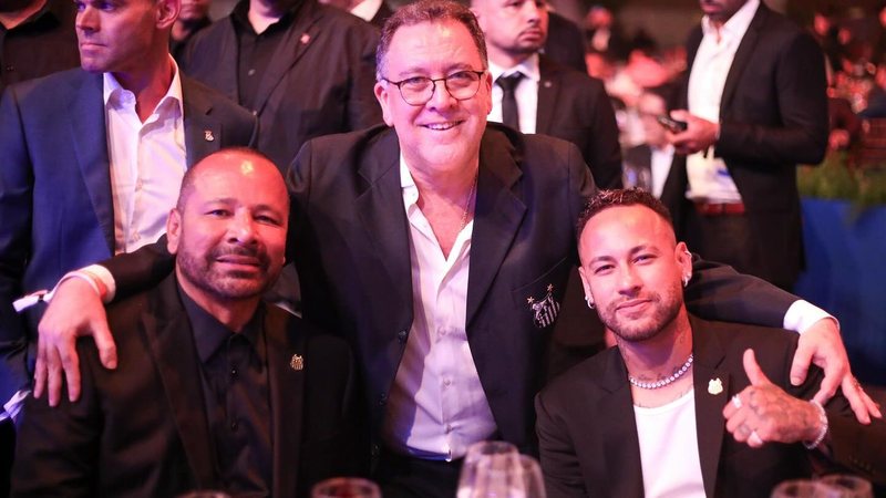 Reunião entre Neymar e Santos indica possível desfecho sobre renovação de contrato