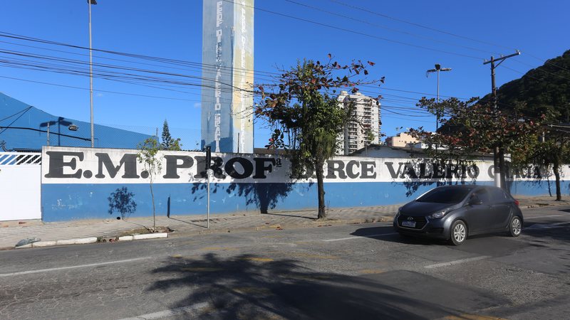 Cidade do litoral de SP tem vagas de educação para jovens e adultos