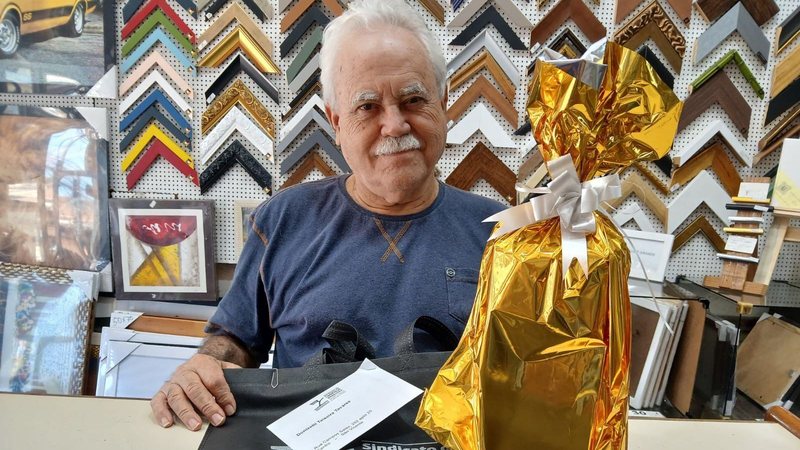Donizetti Teixeira Tavares, comerciante de São Vicente